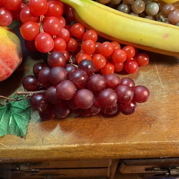 Vtg Mid-century Fake Rubber Plastic Fruit Grapes Bananas Apples Peaches - Picture 10 of 11